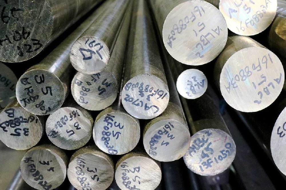 五金模具墊板用什么材料，沖壓模具是什么材料做的